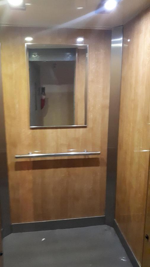 apartamenty centrum Panoramiczna mała dwójka SWAN ŁABĘDŹ PROMENADA Klimatyzacja lodowa Kielce Exterior foto