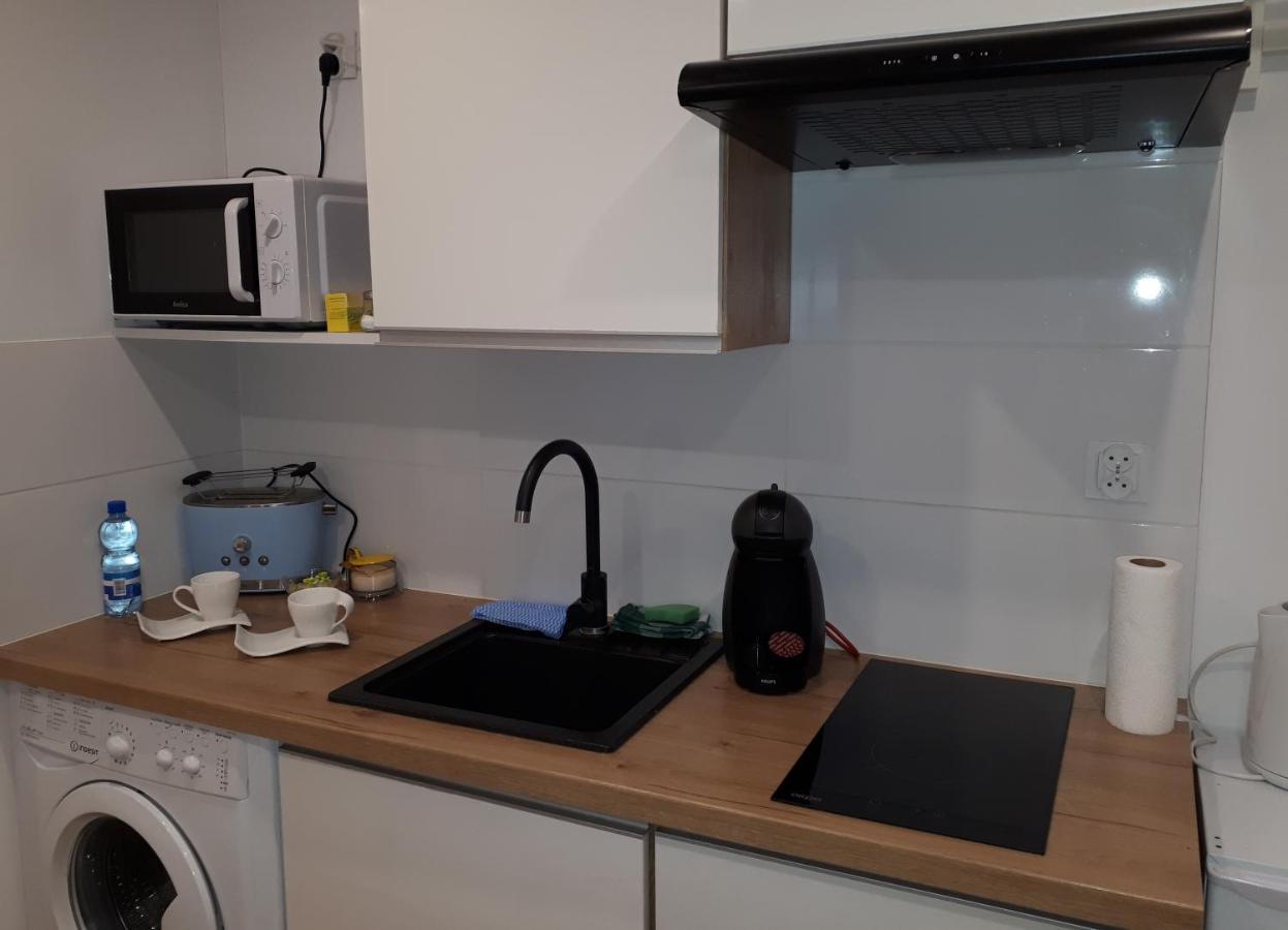 apartamenty centrum Panoramiczna mała dwójka SWAN ŁABĘDŹ PROMENADA Klimatyzacja lodowa Kielce Exterior foto